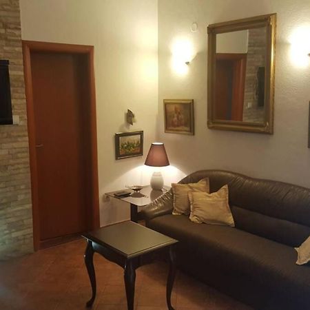 Garden Apartment- Near Sea 2 도브로타 외부 사진